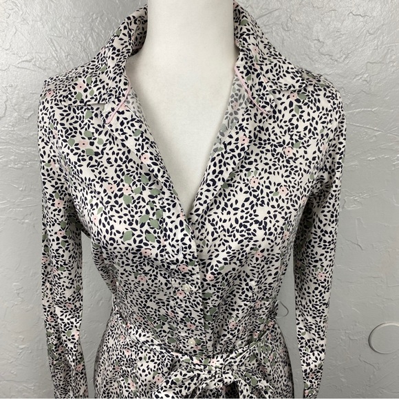 UNTUCKIT For Her Phoebe Floral Print
Long Sleeve Button Shirt Dress Size 6 - Picture 3 of 11